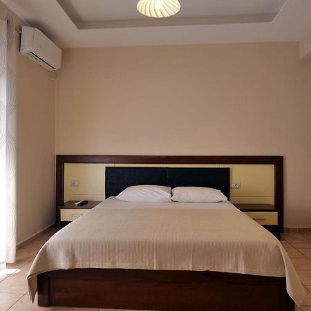 Hotel Jali Himare Exterior photo