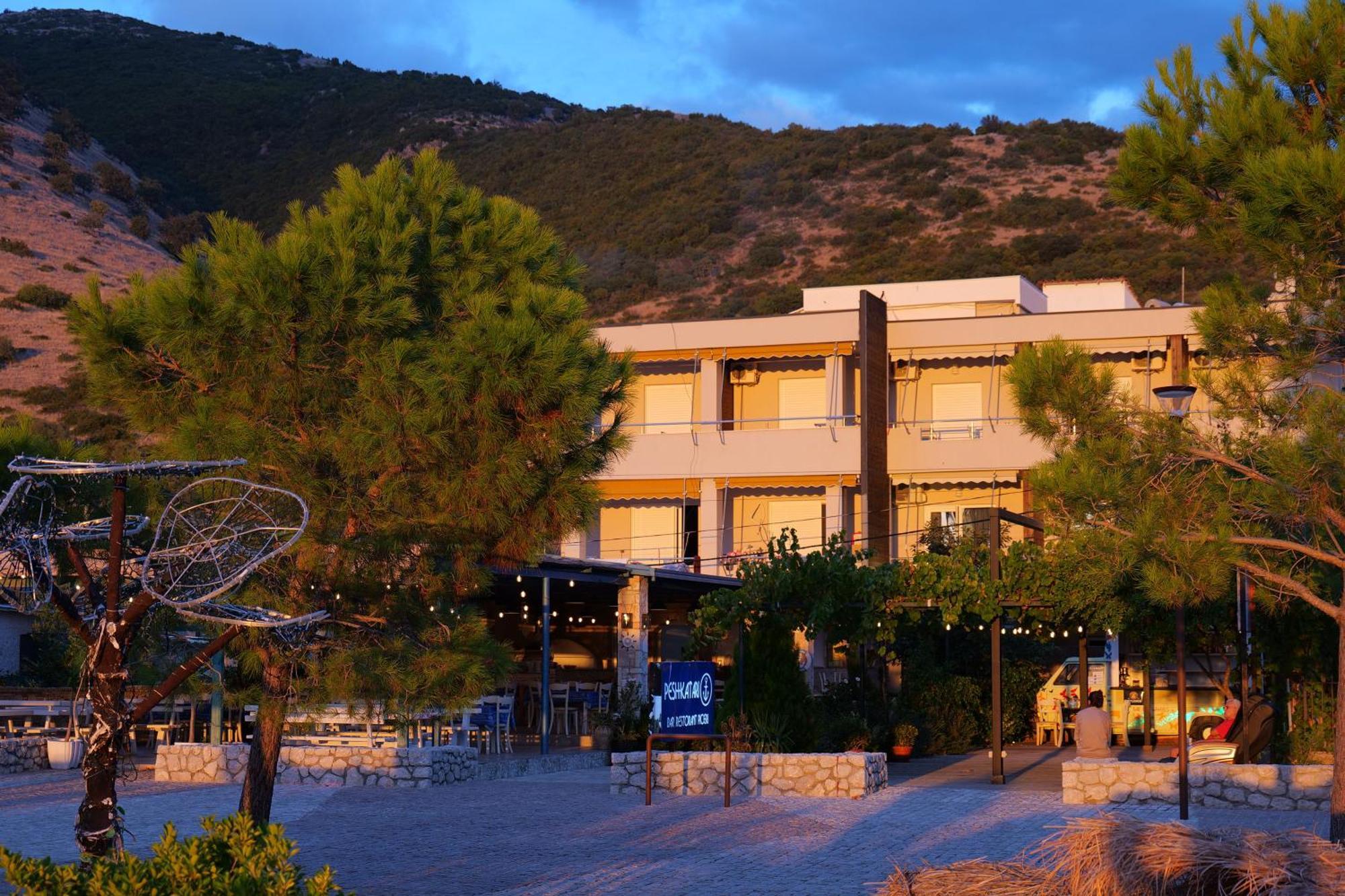 Hotel Jali Himare Exterior photo