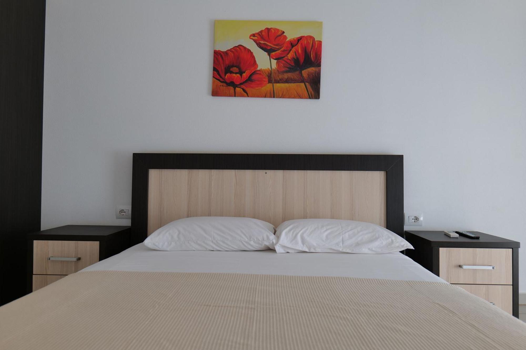 Hotel Jali Himare Exterior photo