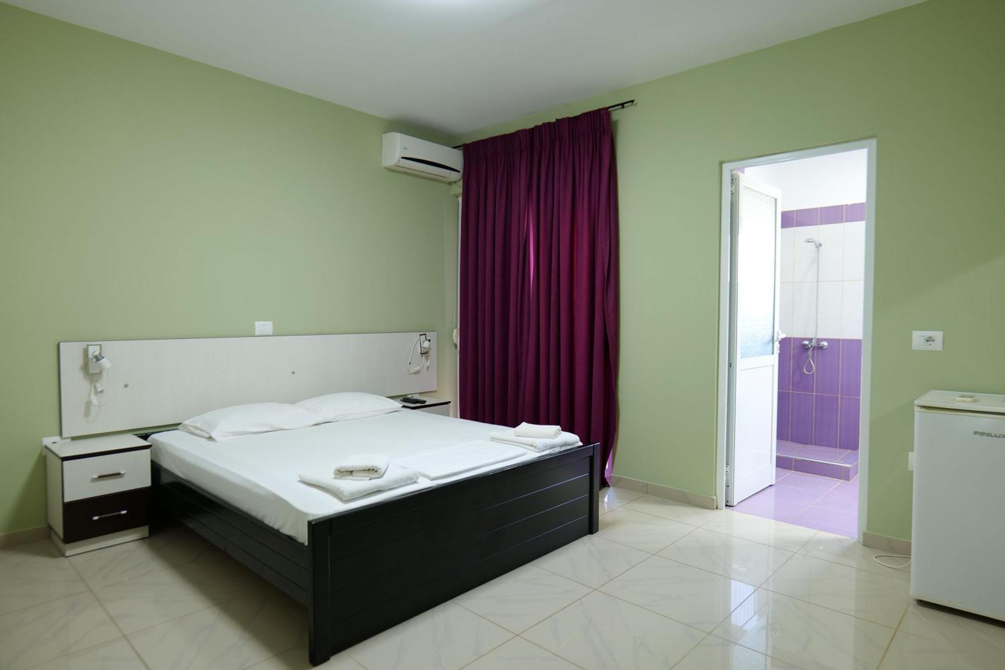 Hotel Jali Himare Exterior photo